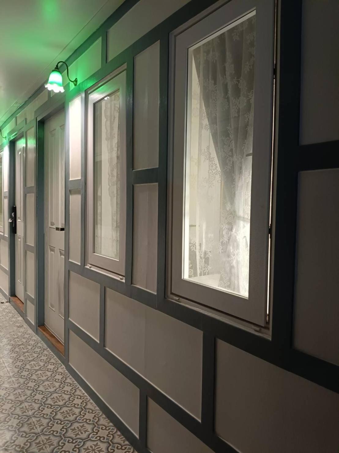 Baan Debtida Hotel Банкок Екстериор снимка