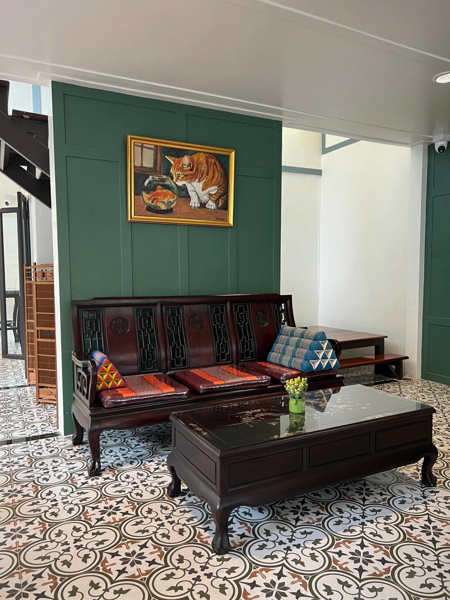 Baan Debtida Hotel Банкок Екстериор снимка