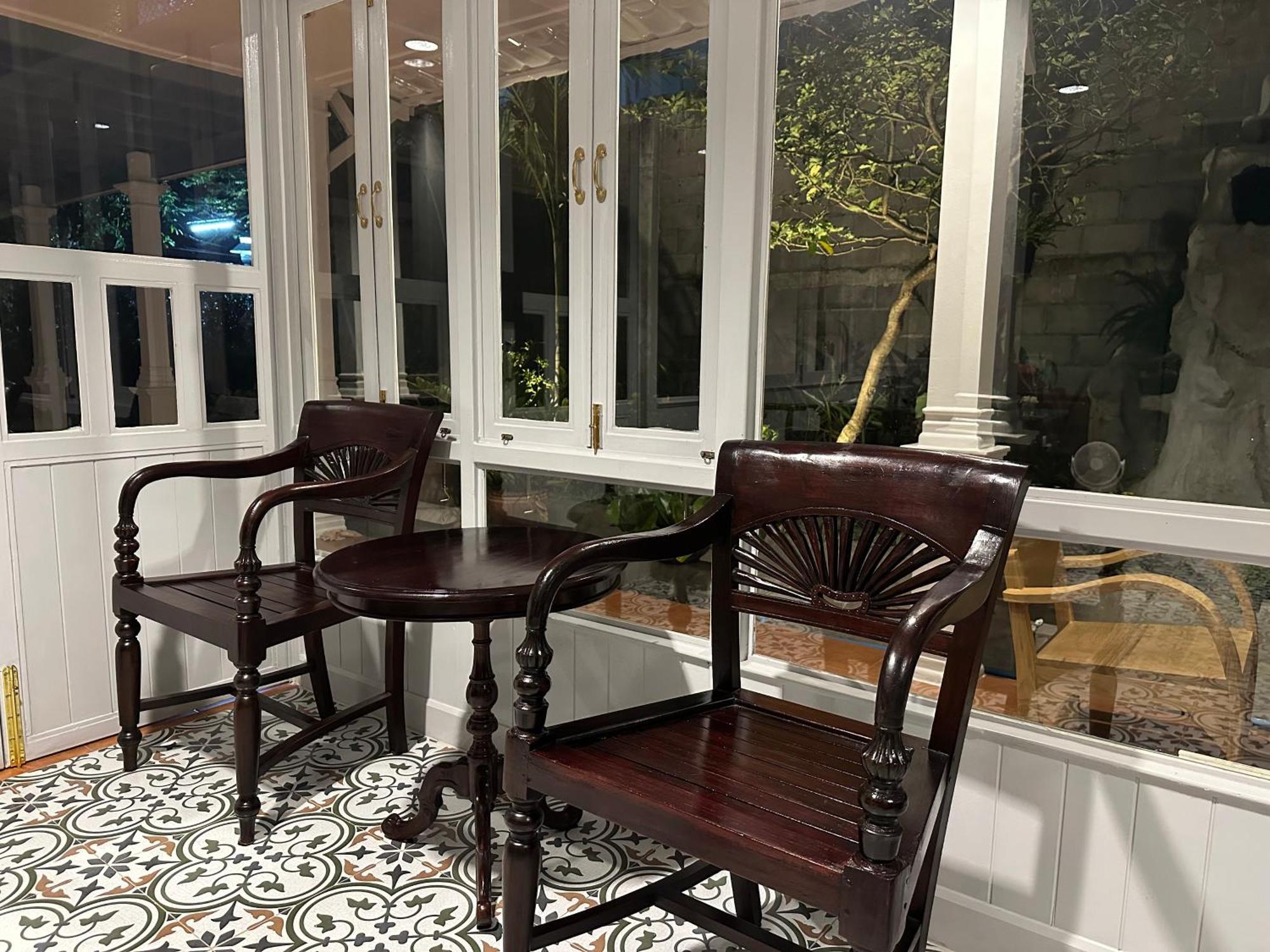 Baan Debtida Hotel Банкок Екстериор снимка