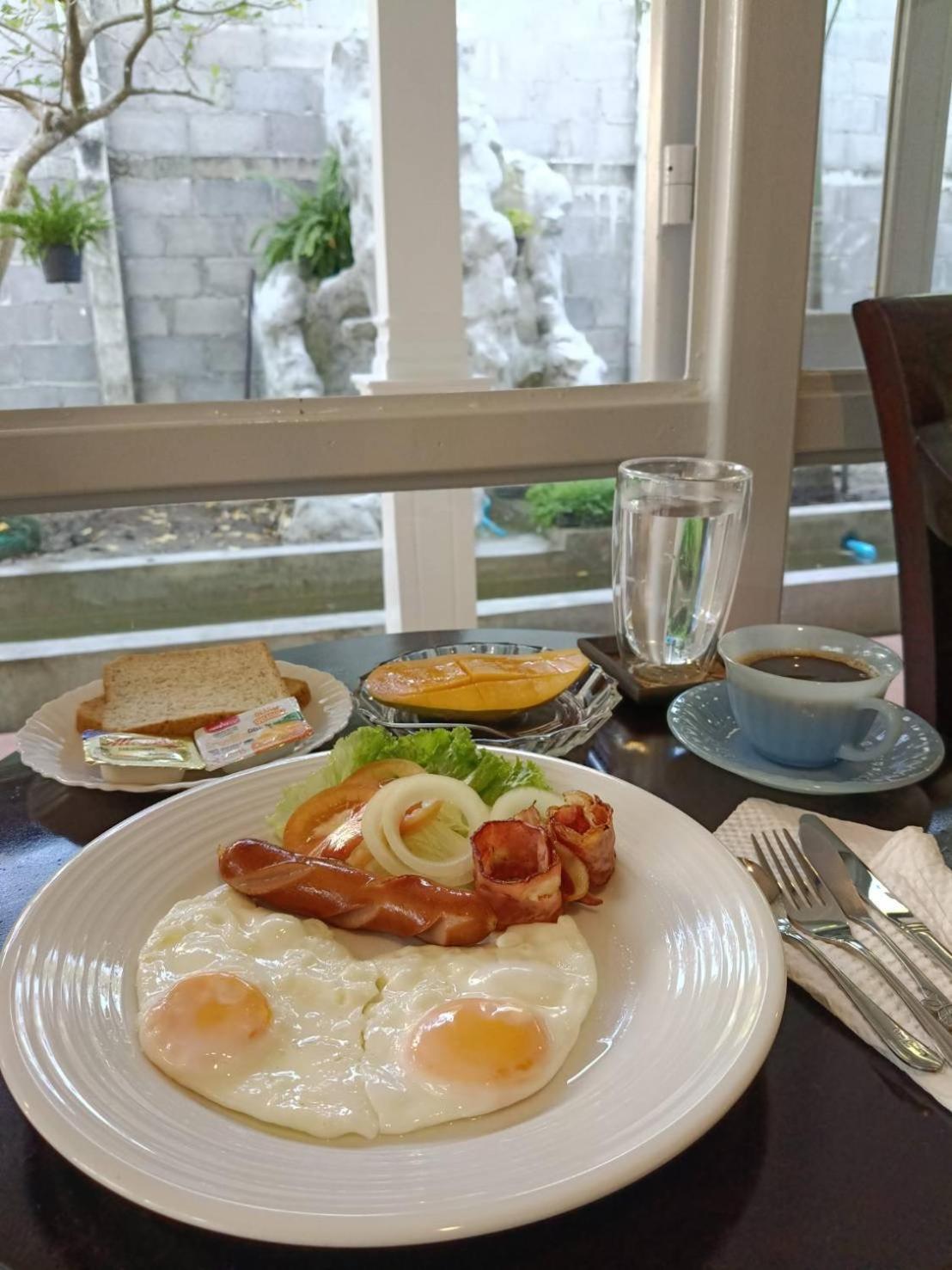Baan Debtida Hotel Банкок Екстериор снимка
