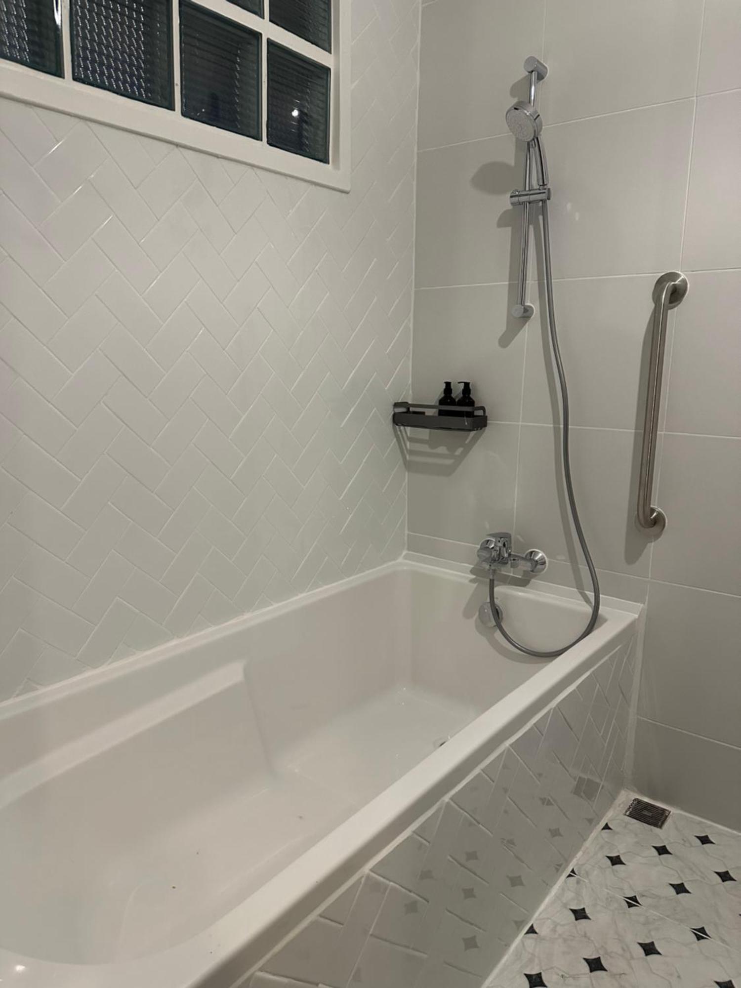 Baan Debtida Hotel Банкок Екстериор снимка